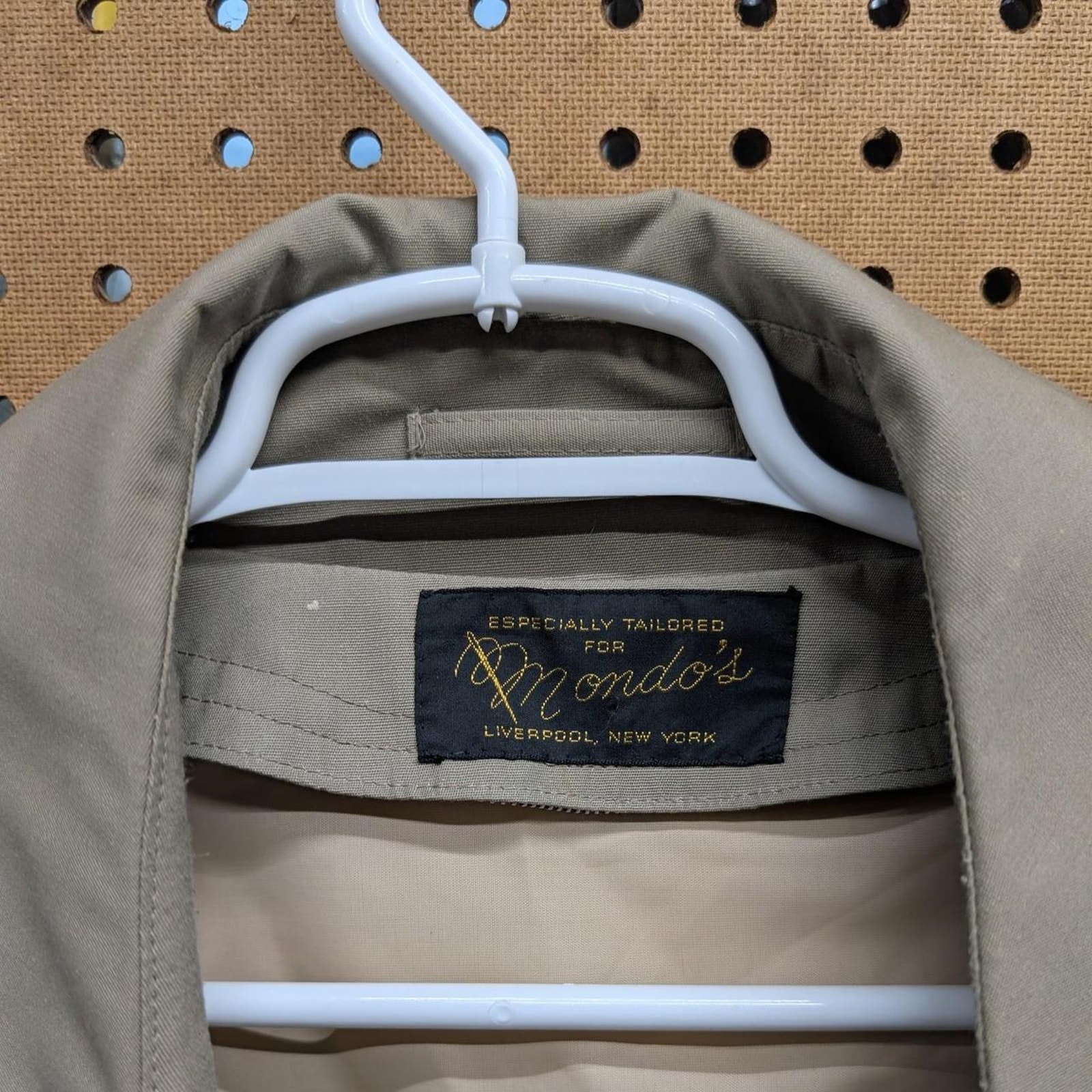 Classic Vintage Tan Trench Coat — image 3 of 8